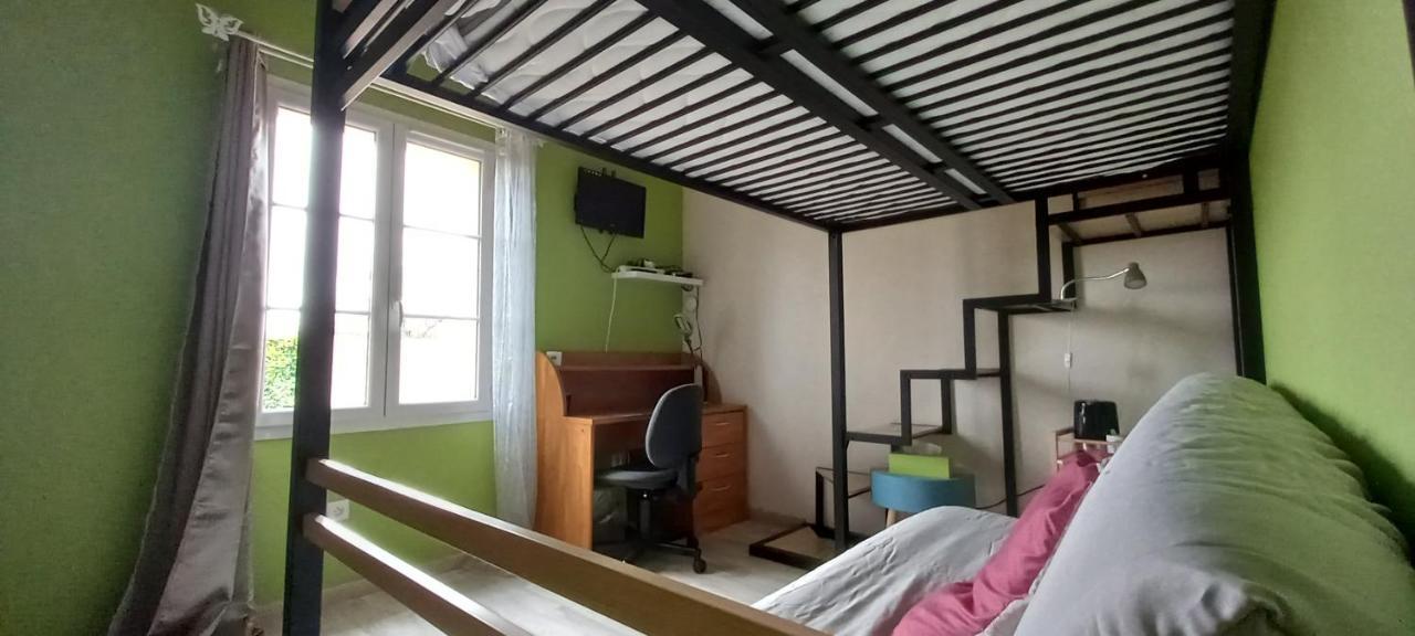Chambre Familiale Dans Maison Au Calme Segonzac  Exteriér fotografie